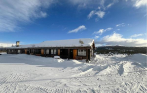 6 Bedroom Cozy Home In Kvam